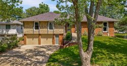 Homes for Sale in Lake Waukomis, MO 64151 | 376 NW North Shore Drive