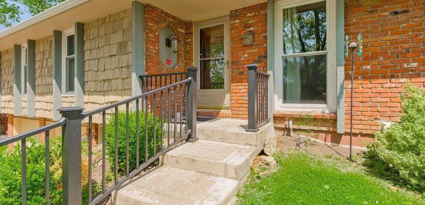 Homes for Sale in Lake Waukomis, MO 64151 | 376 NW North Shore Drive