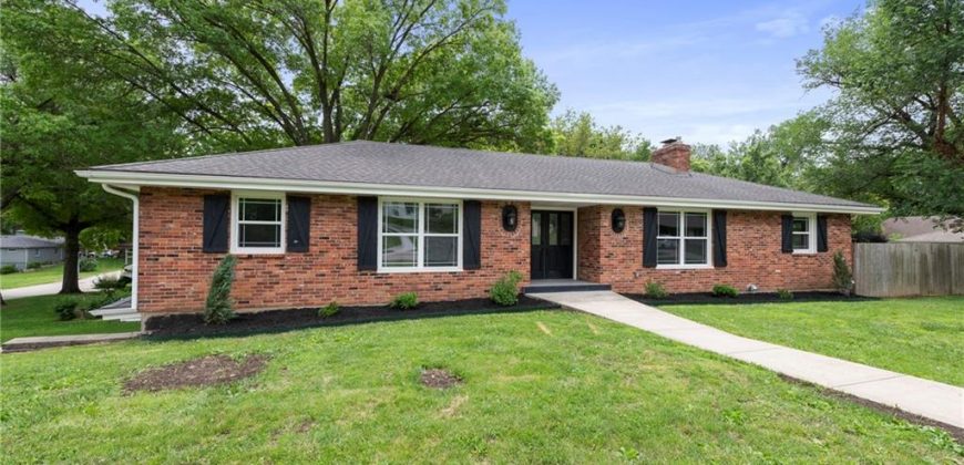 Homes for Sale in Kansas City, MO 64151 | 3109 NW Karen Road