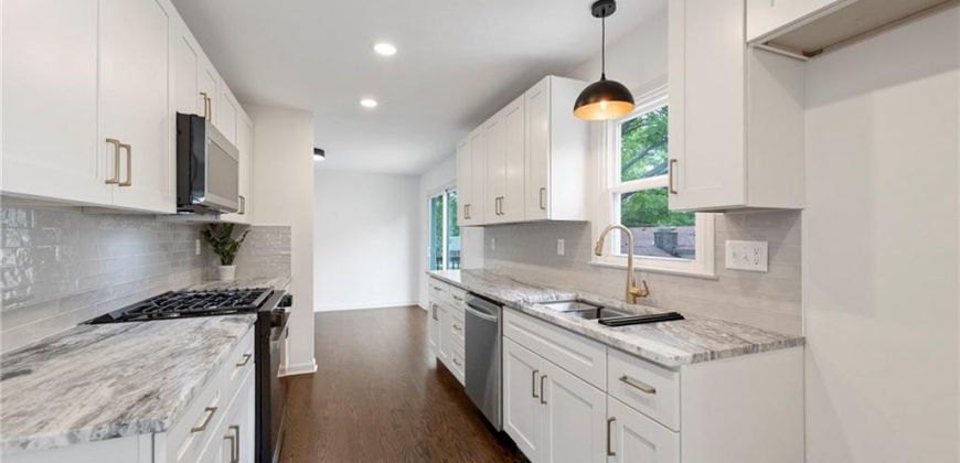 Homes for Sale in Kansas City, MO 64151 | 3109 NW Karen Road