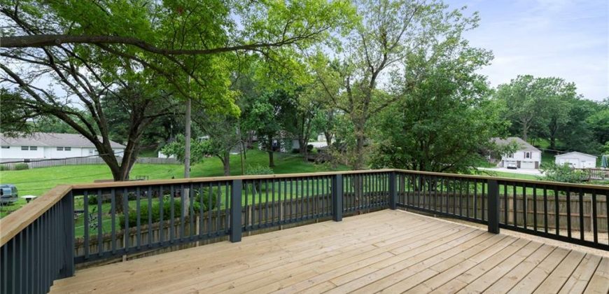 Homes for Sale in Kansas City, MO 64151 | 3109 NW Karen Road