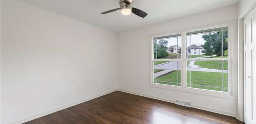 Homes for Sale in Kansas City, MO 64151 | 3109 NW Karen Road