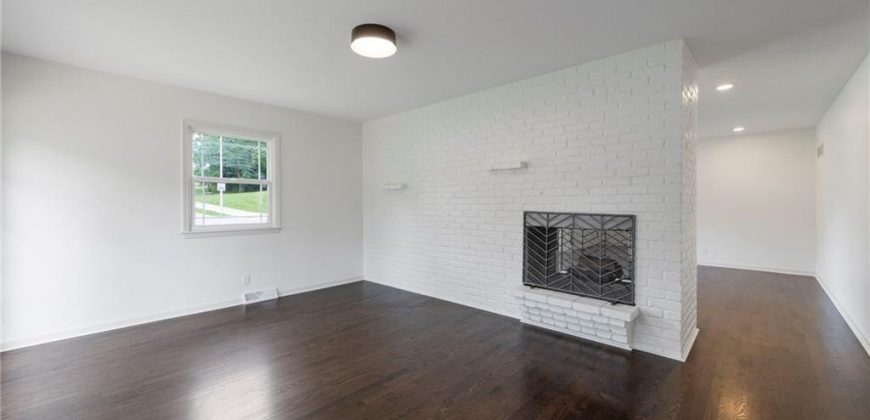 Homes for Sale in Kansas City, MO 64151 | 3109 NW Karen Road