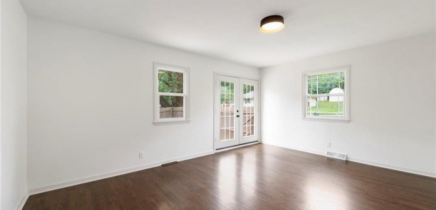 Homes for Sale in Kansas City, MO 64151 | 3109 NW Karen Road