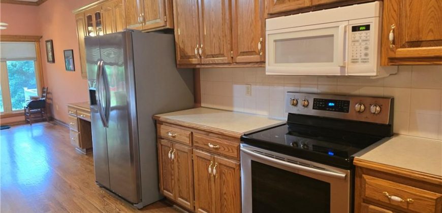 Homes for Sale in Gladstone, MO 64118 | 7509 N Campbell Street