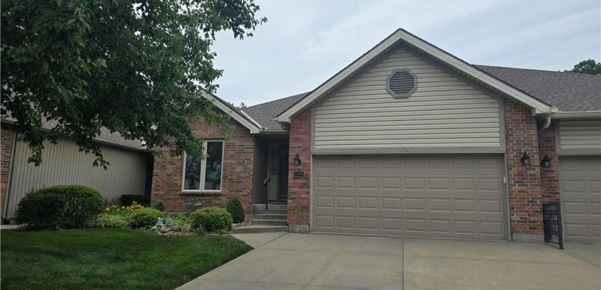 Homes for Sale in Gladstone, MO 64118 | 7509 N Campbell Street