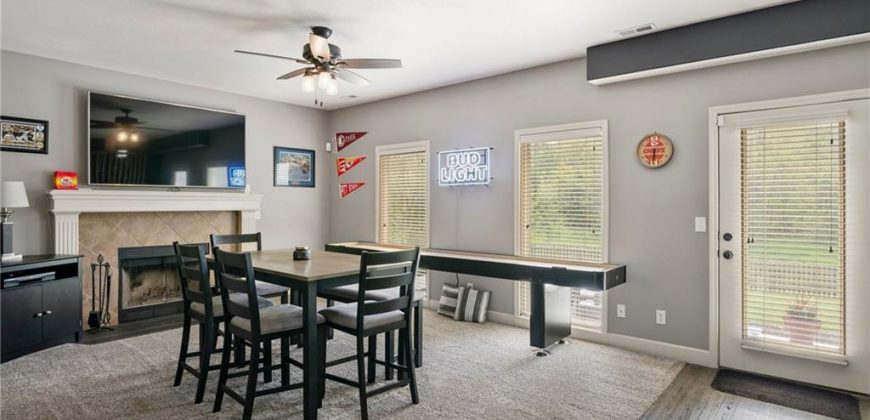 Homes for Sale in Kansas City, MO 64157 | 10747 N Laurel Avenue
