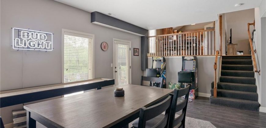 Homes for Sale in Kansas City, MO 64157 | 10747 N Laurel Avenue