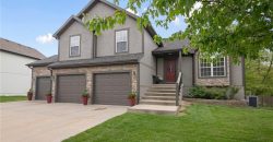 Homes for Sale in Kansas City, MO 64157 | 10747 N Laurel Avenue