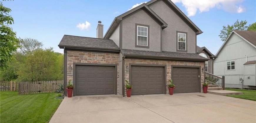 Homes for Sale in Kansas City, MO 64157 | 10747 N Laurel Avenue