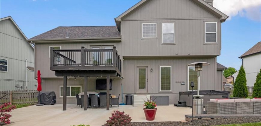 Homes for Sale in Kansas City, MO 64157 | 10747 N Laurel Avenue