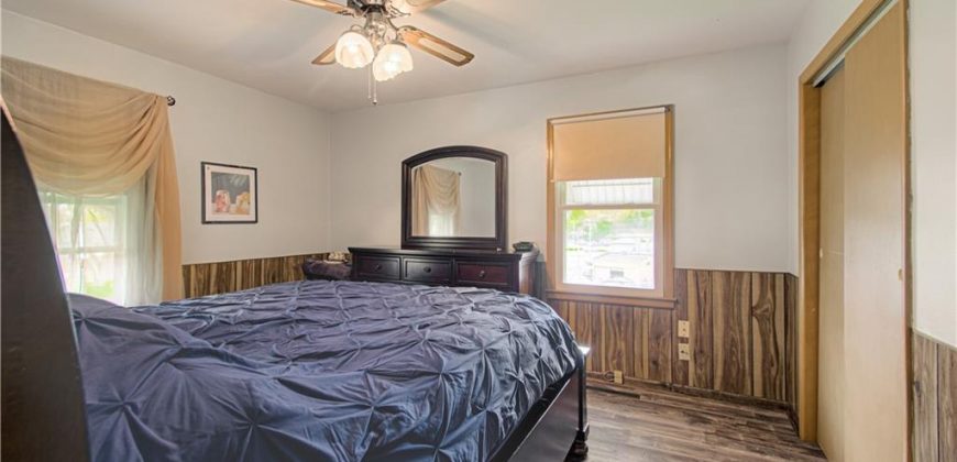 Homes for Sale in Kansas City, MO 64116 | 435 NE 41st Terrace