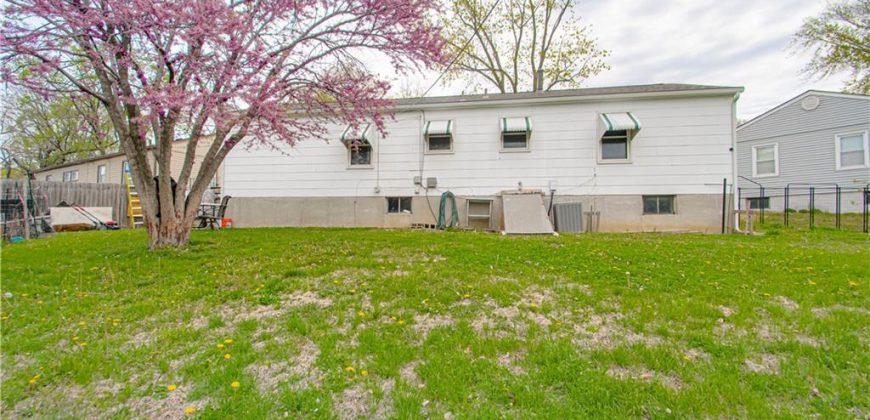 Homes for Sale in Kansas City, MO 64116 | 435 NE 41st Terrace