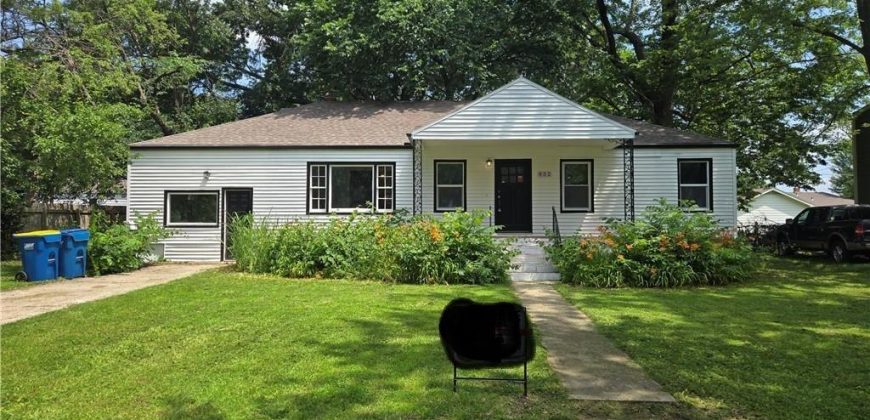 Homes for Sale in Liberty, MO 64068 | 832  Hillside Avenue