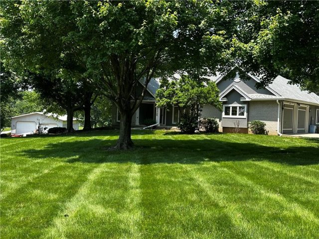 Homes for Sale in Kearney, MO 64060 | 12420  Ridgeview Road