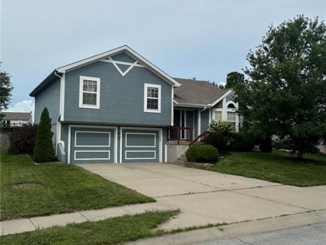 Homes for Sale in Kansas City, MO 64157 | 10606 N Skiles Avenue