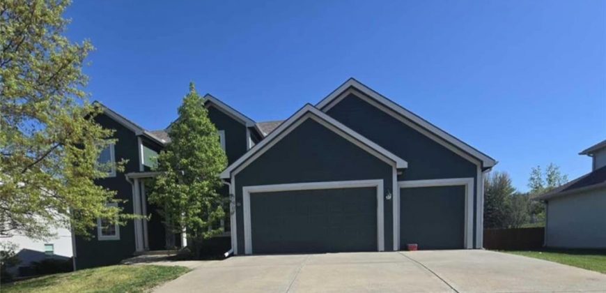 Homes for Sale in Kansas City, MO 64157 | 7907  111th Street