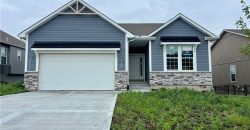 Homes for Sale in Kansas City, MO 64154 | 9702 N Amoret Avenue