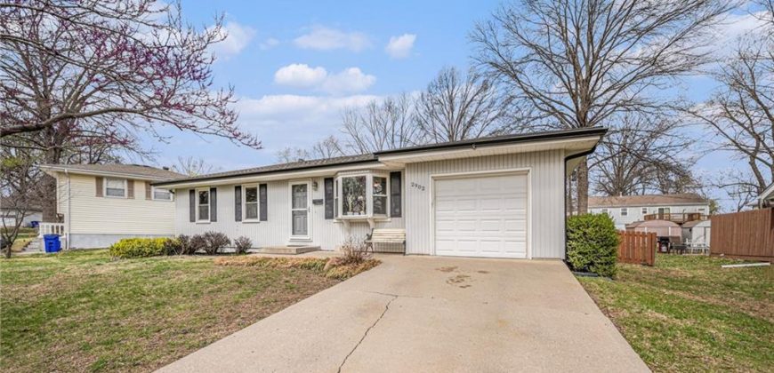 Homes for Sale in Gladstone, MO 64119 | 2902 NE 63rd Street