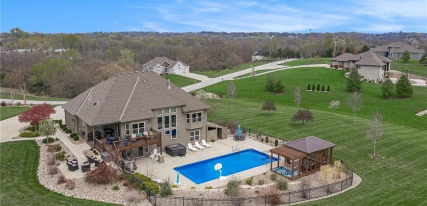 Homes for Sale in Smithville, MO 64089 | 17560  Smith’s Mill Road