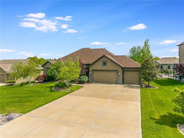 Homes for Sale in Weatherby Lake, MO 64152 | 10517 NW 79th Place