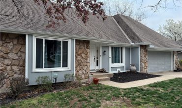 Homes for Sale in Kansas City, MO 64151 | 8103 N Oregon Drive