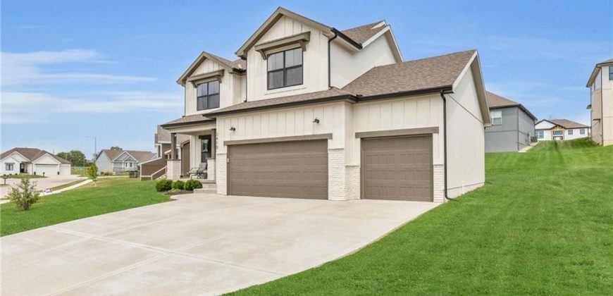 Homes for Sale in Platte City, MO 64079 | 2415  Windmill Circle