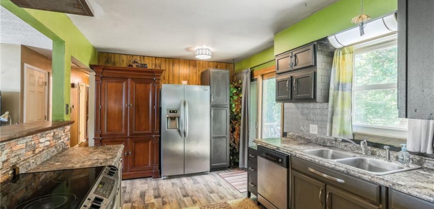 Homes for Sale in Kansas City, MO 64118 | 7940 N Broadway Street