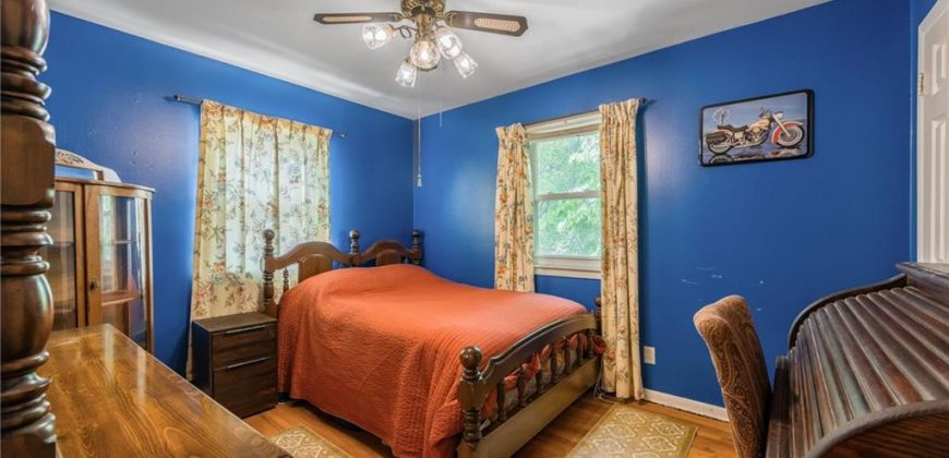 Homes for Sale in Kansas City, MO 64118 | 7940 N Broadway Street