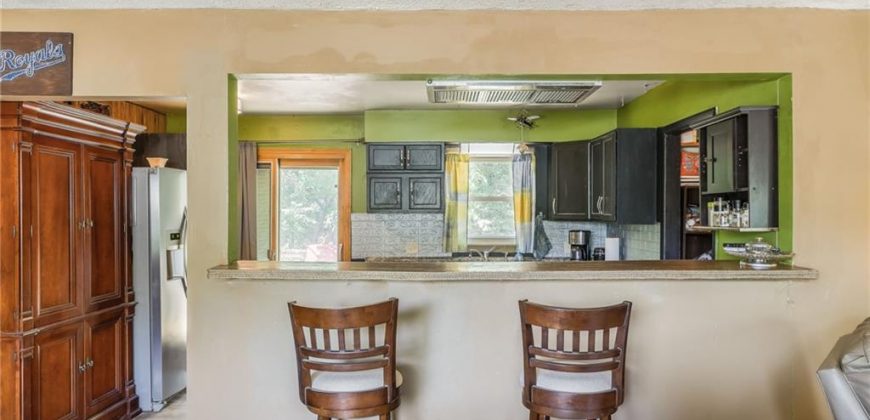 Homes for Sale in Kansas City, MO 64118 | 7940 N Broadway Street
