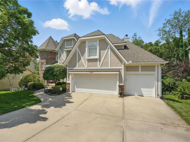 Homes for Sale in Kansas City, MO 64151 | 5112 NW 58th Street