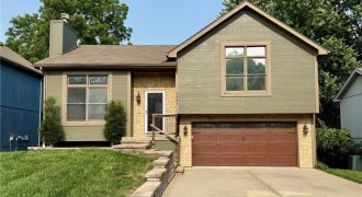 Homes for Sale in Kansas City, MO 64119 | 4847 N Beacon Avenue