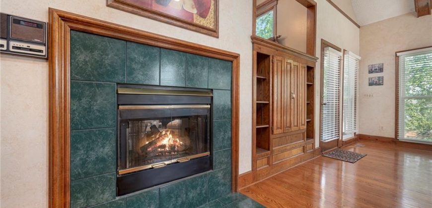 Homes for Sale in Kansas City, MO 64119 | 6111 N Kensington Court