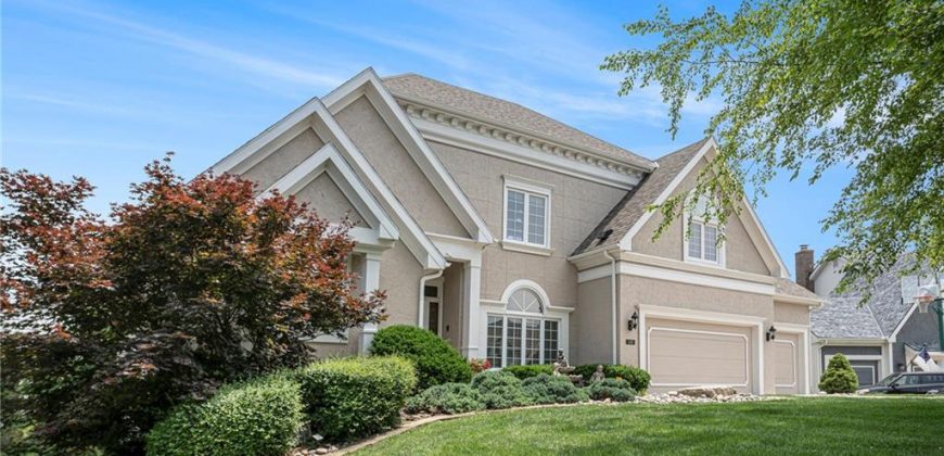 Homes for Sale in Kansas City, MO 64119 | 6111 N Kensington Court