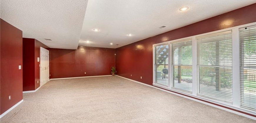 Homes for Sale in Kansas City, MO 64119 | 6111 N Kensington Court