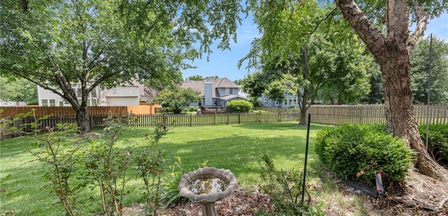 Homes for Sale in Kansas City, MO 64119 | 6111 N Kensington Court