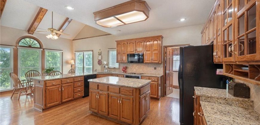 Homes for Sale in Kansas City, MO 64119 | 6111 N Kensington Court