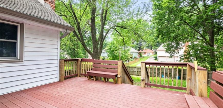 Homes for Sale in Gladstone, MO 64119 | 6100 N Cleveland Avenue