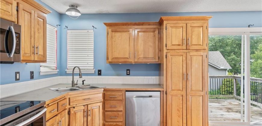 Homes for Sale in Kansas City, MO 64119 | 5615 N Richmond Avenue