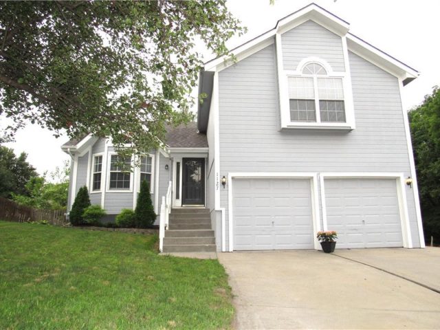 Homes for Sale in Liberty, MO 64068 | 1127  Cardinal Drive