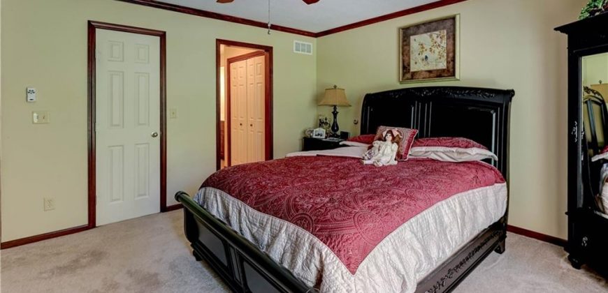 Homes for Sale in Liberty, MO 64068 | 512 E Clayview Drive