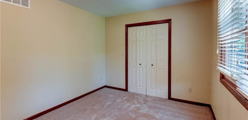 Homes for Sale in Liberty, MO 64068 | 512 E Clayview Drive
