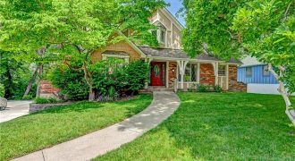 Homes for Sale in Liberty, MO 64068 | 512 E Clayview Drive
