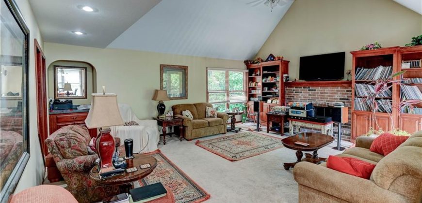 Homes for Sale in Liberty, MO 64068 | 512 E Clayview Drive