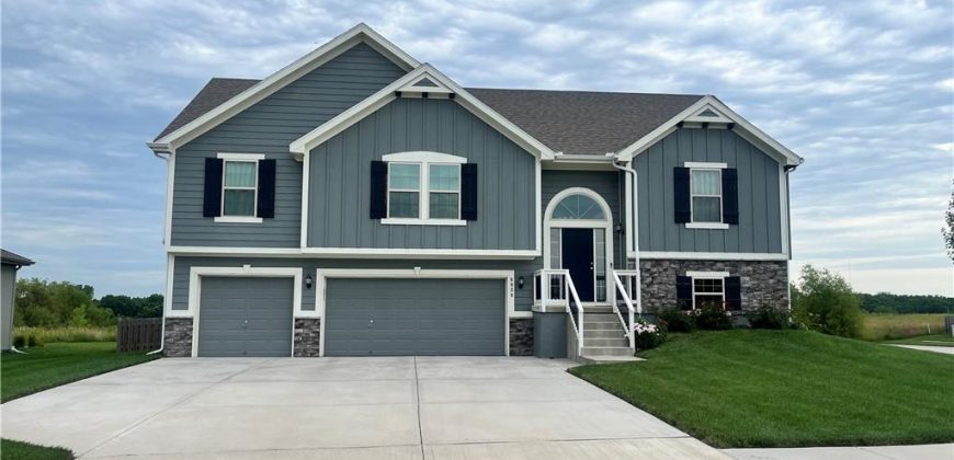 Homes for Sale in Kansas City, MO 64156 | 6020 NE 120th Street