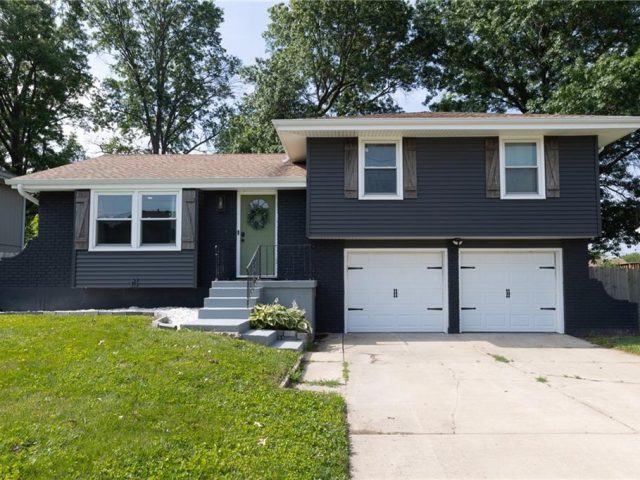 Homes for Sale in Kansas City, MO 64152 | 6925 NW 80th Street
