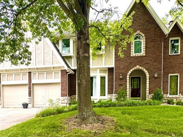 Homes for Sale in Kansas City, MO 64151 | 5500 NW 62nd Street