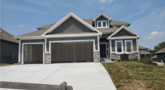 Homes for Sale in Kansas City, MO 64156 | 7004 NE 102nd Court
