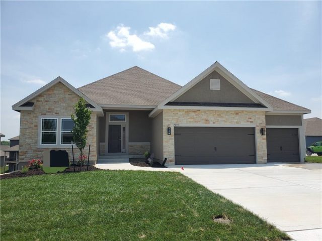 Homes for Sale in Kansas City, MO 64156 | 7001 NE 103rd Street