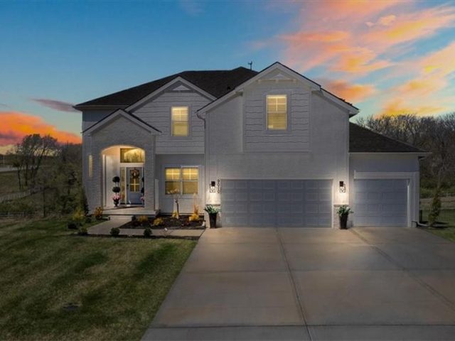 Homes for Sale in Kansas City, MO 64156 | 9010 N Denver Avenue